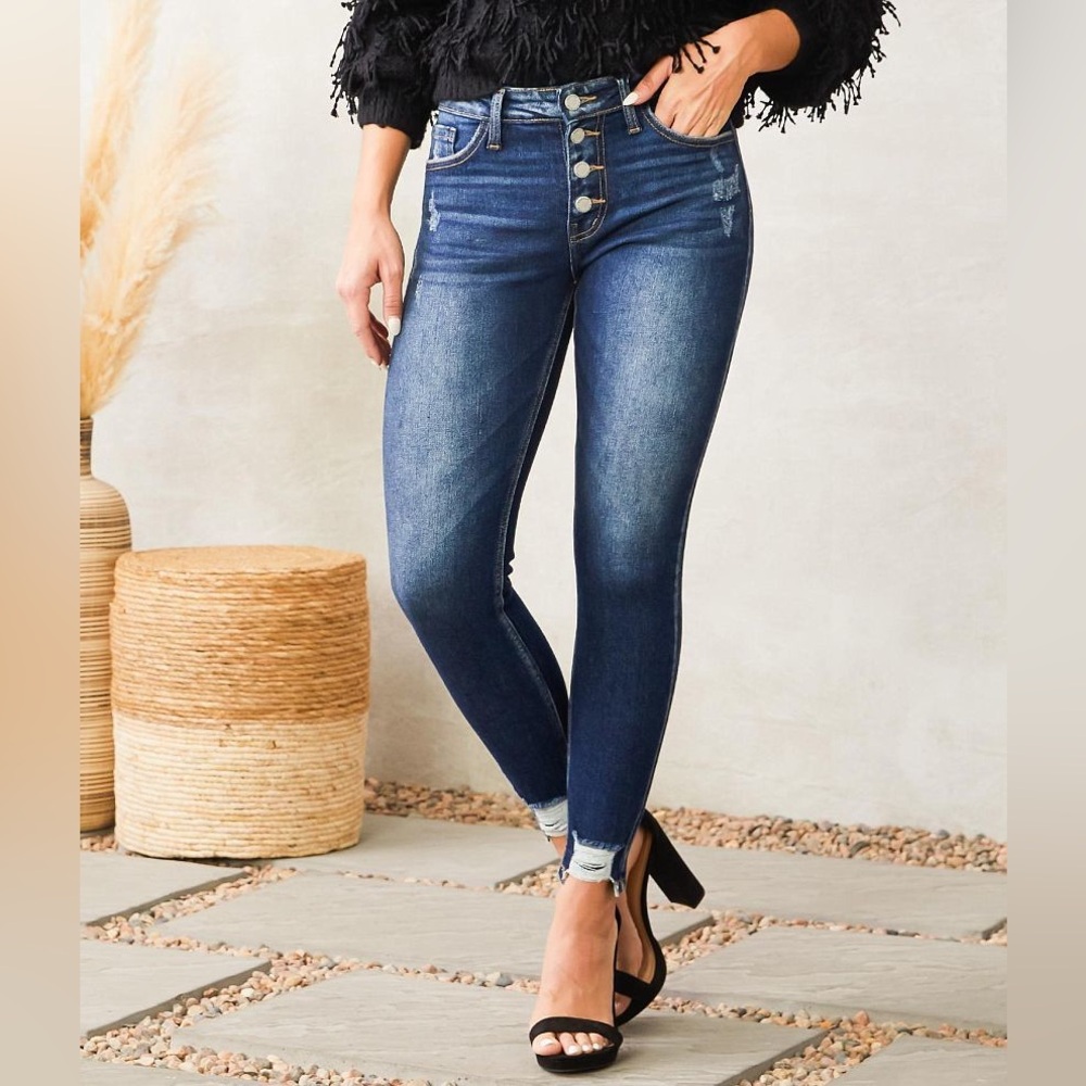 KanCan Signature - Kurvy Mid-Rise Ankle Skinny Jean - 30